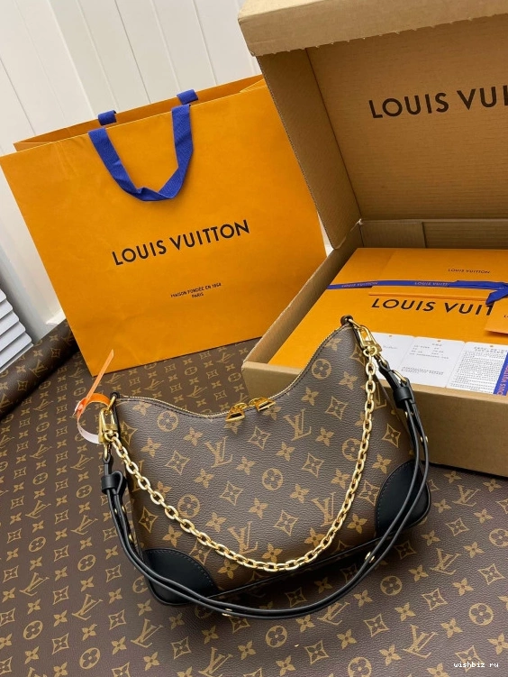 WIS BOULOGNE LOUIS VUITTON 0712